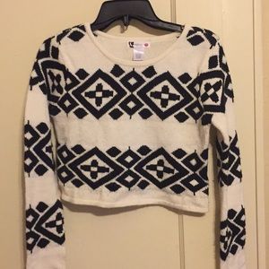 Body Central Black & Cream Crop Top Sweater